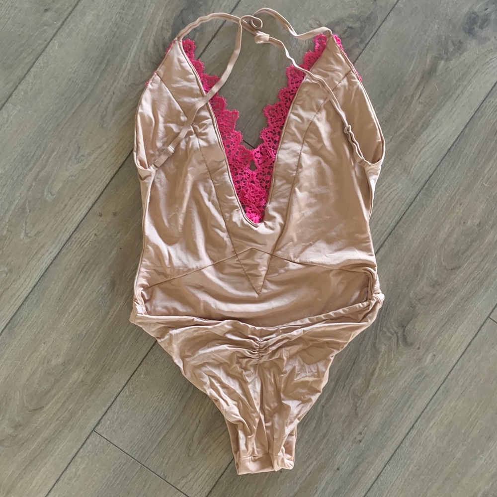 {Personal Item} Eclipse One Piece - image 6